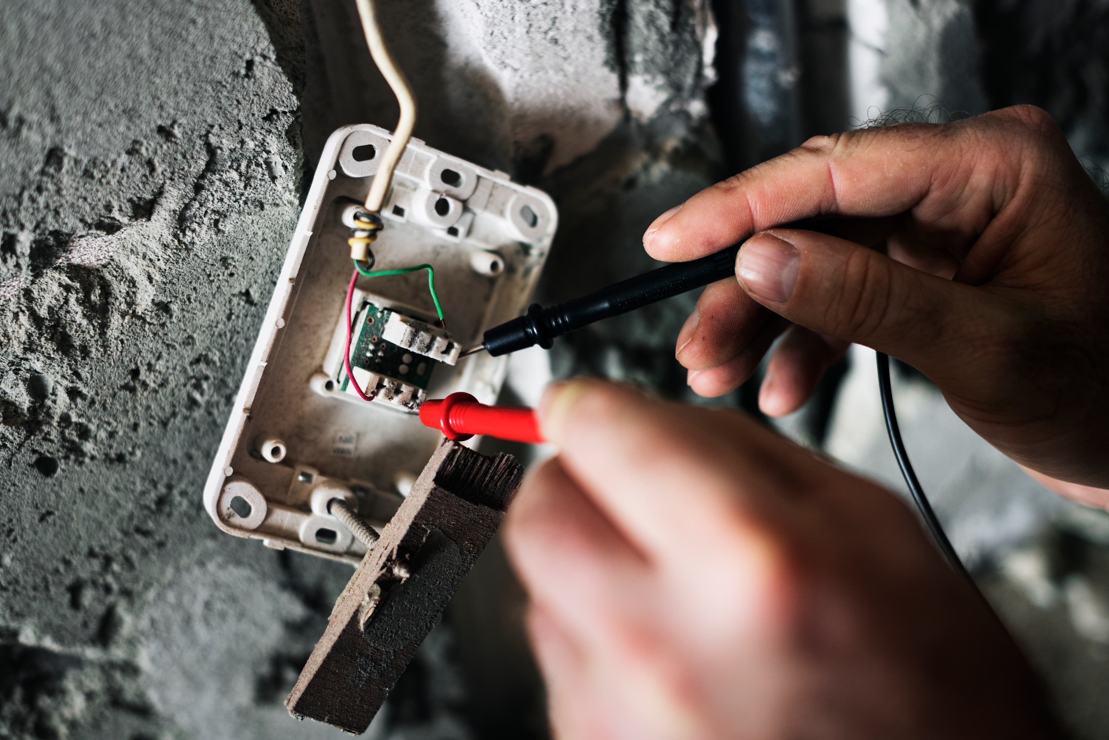 Servicio de Averías Eléctricas en Tenerife - Electricista Profesional